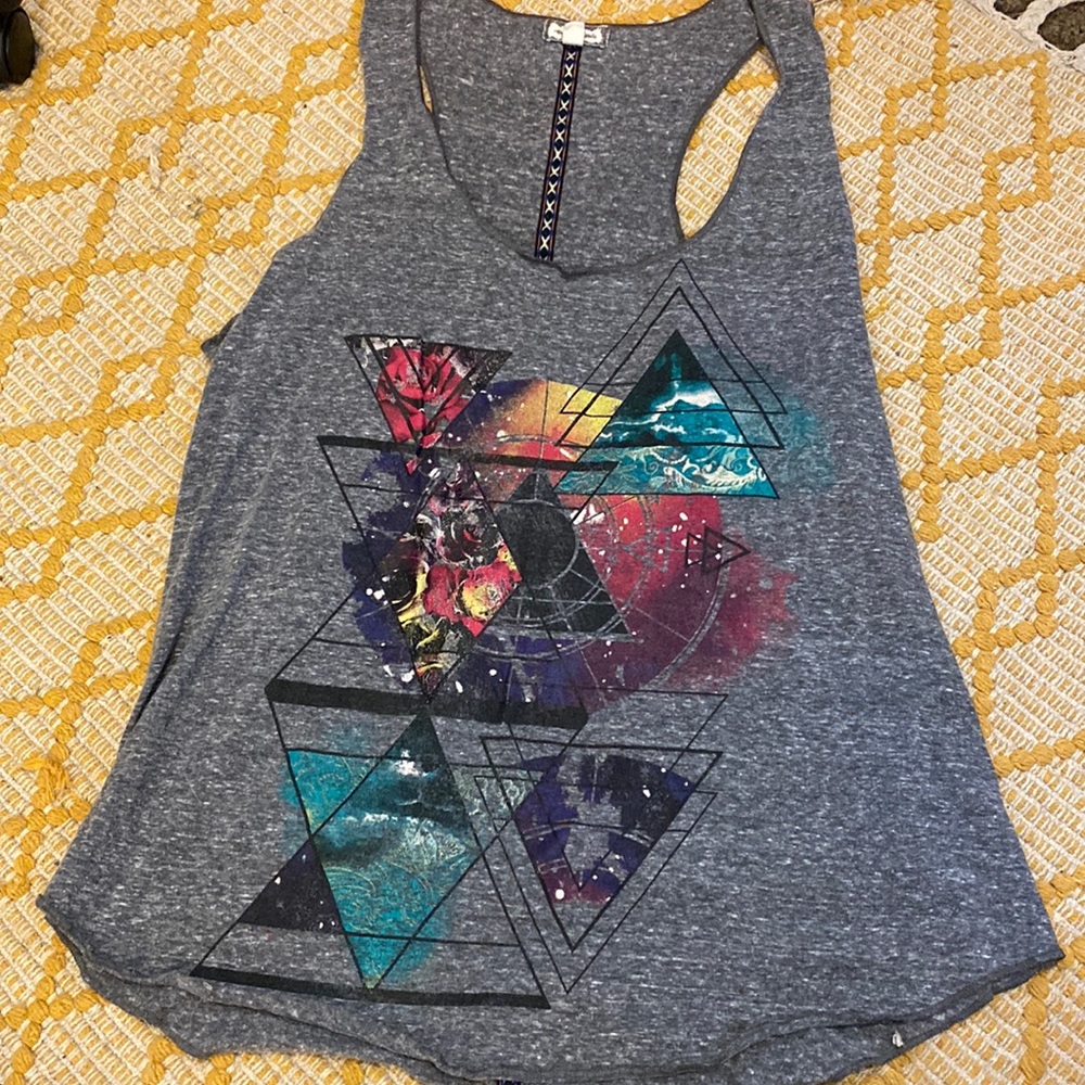 Eyeshadows grey tank top, large, good condition